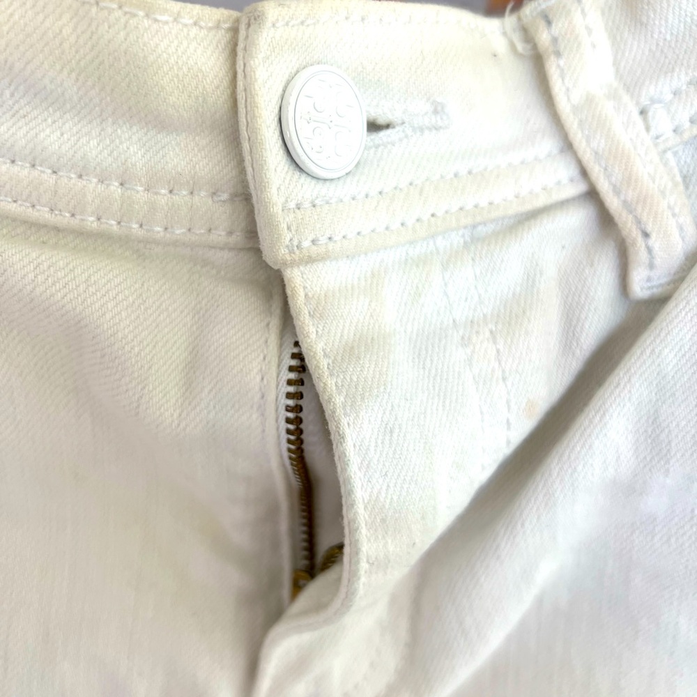 Tory Burch Classic Fit White Jeans - Pre-Loved with Minor Flaws